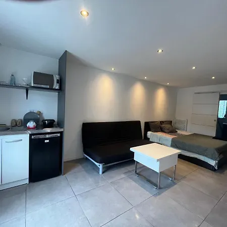 Apartament Momotel 3*