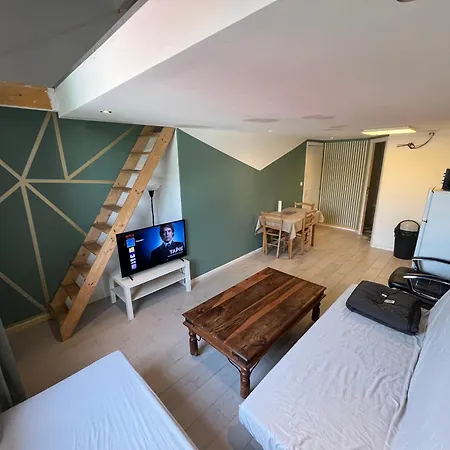 Apartament Momotel 3*
